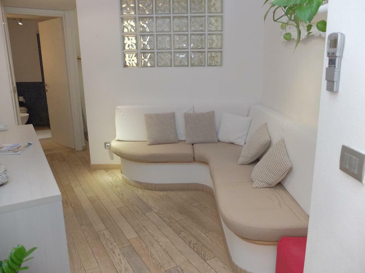 Appartement Little White House à Porto Santo Stefano  Extérieur photo