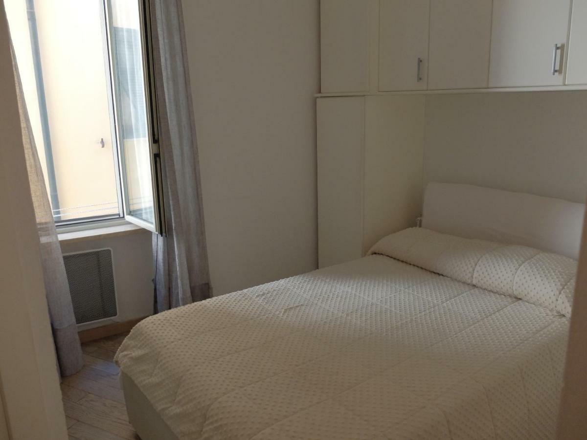Appartement Little White House à Porto Santo Stefano  Extérieur photo